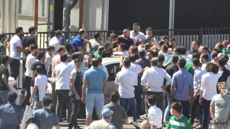 Bursaspor'da gergin kongre