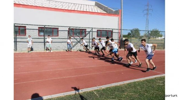 DÜ'de pandemi tedbirleriyle özel yetenek sınavı başladı