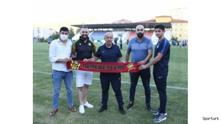Malatyasporlu taraftarlardan Yeşilyurt Belediyespor kampına ziyaret