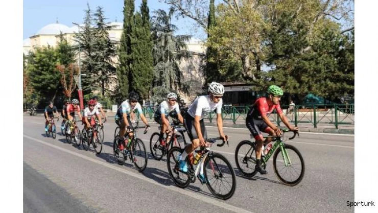 Pedallar zafer için döndü