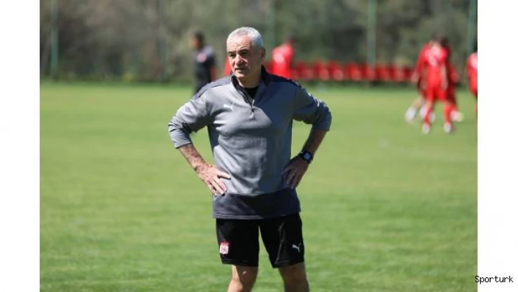 Rıza Çalımbay: &quotA Milli Takım'da Sivasspor'dan birilerinin olması gerekiyordu"