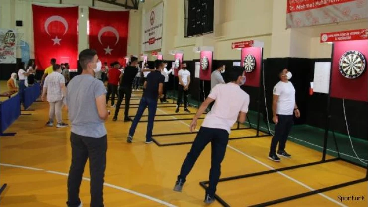 Şanlıurfa'da dart turnuvası düzenledi