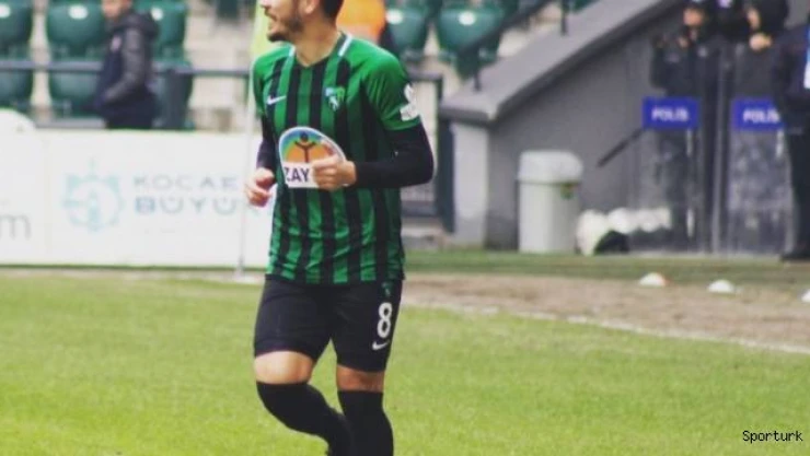 Sefa Narin, imzayı Serik'e attı