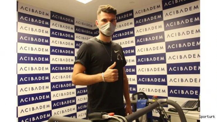 Sivasspor'un yeni transferi Robin Yalçın sağlık kontrolünden geçti