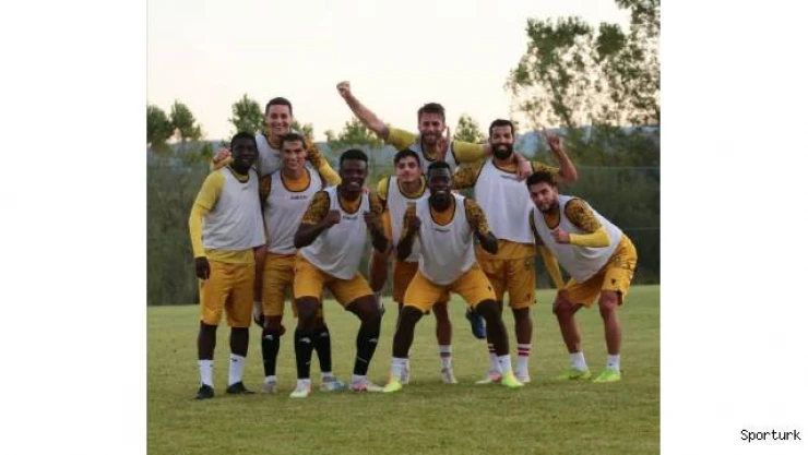 Yeni Malatyaspor'da 4 futbolcuyla yollar ayrılacak