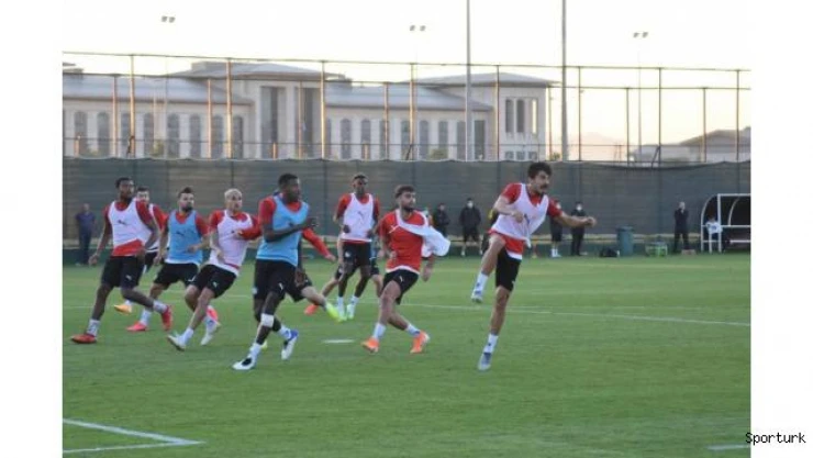 BB Erzurumspor yeni sezona çift antrenman ile hazırlanıyor