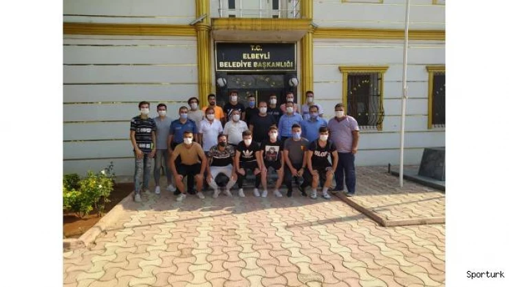 Elbeylispor 17 futbolcu ile anlaşma yaptı