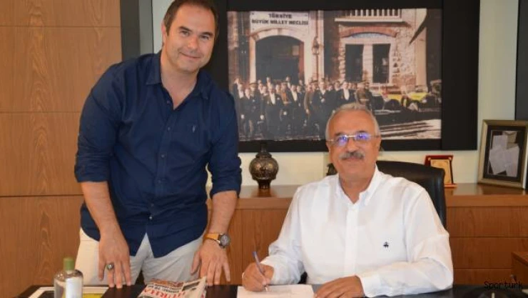 Mesan Kilit 'vazgeçmemsendensilivrispor' dedi