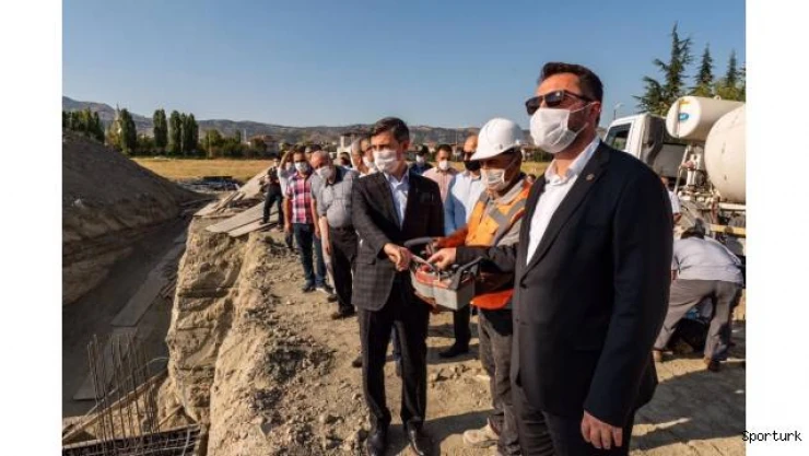 Turhal'a yarı olimpik yüzme havuzu