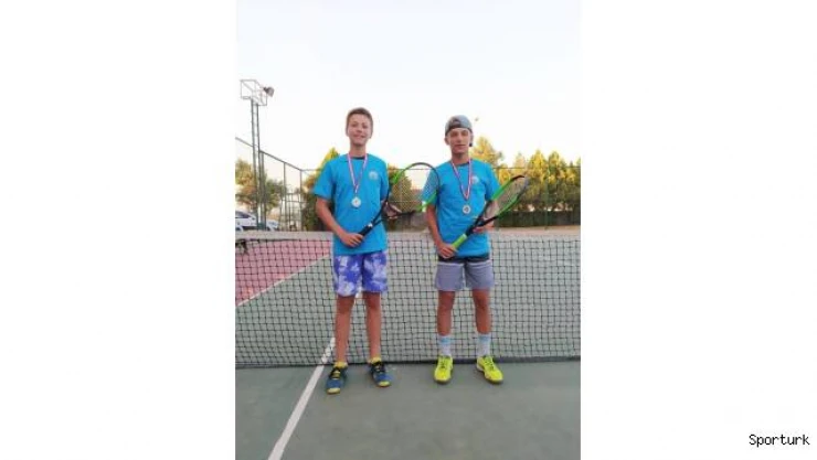 Yıldırımlı raketler rakip tanımıyor