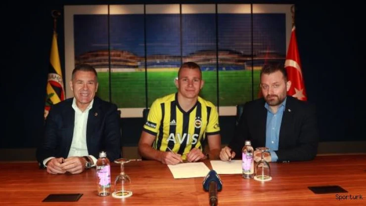 Fenerbahçe, Attila Szalai'yi kadrosuna kattı