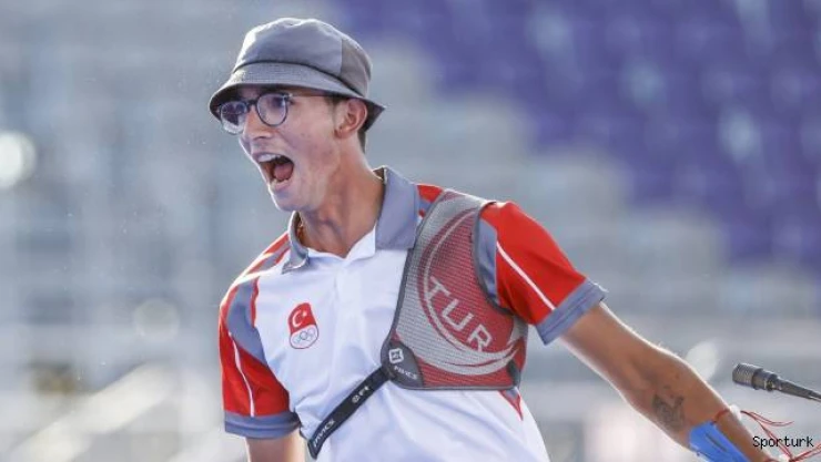 Mete Gazoz: &quotSöz verdiği olimpiyat madalyasına kavuşmanın mutluluğunu yaşıyorum"