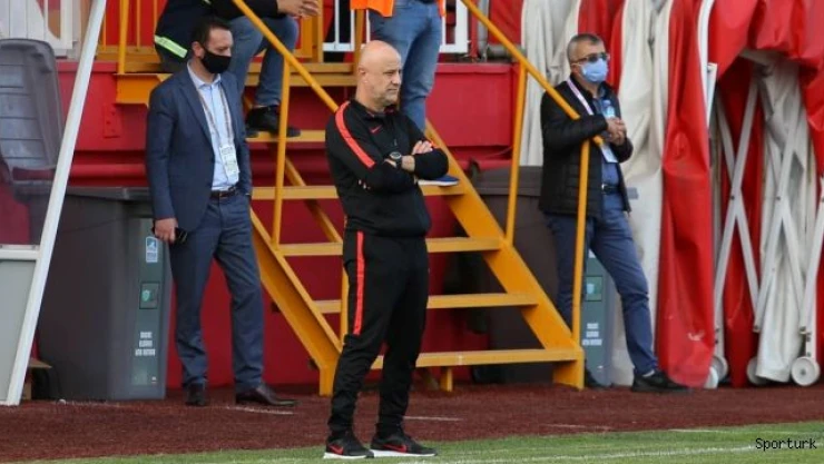 Sağlık sorunları nedeniyle lider takımını bıraktı