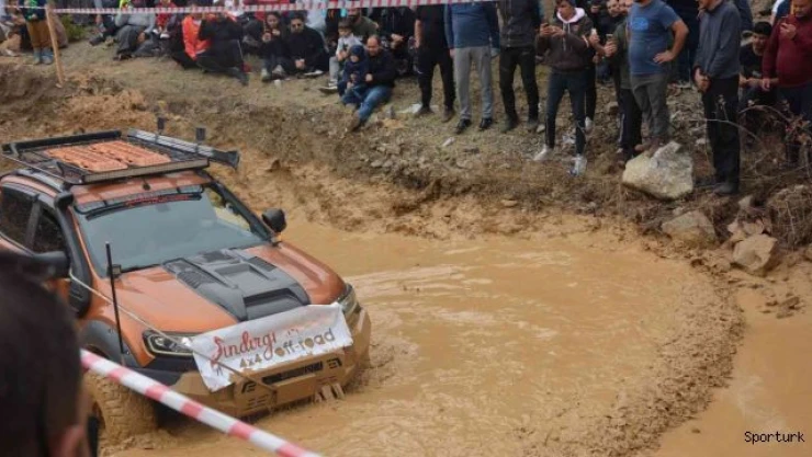 Sındırgı'da Offroad yarışları nefes kesti