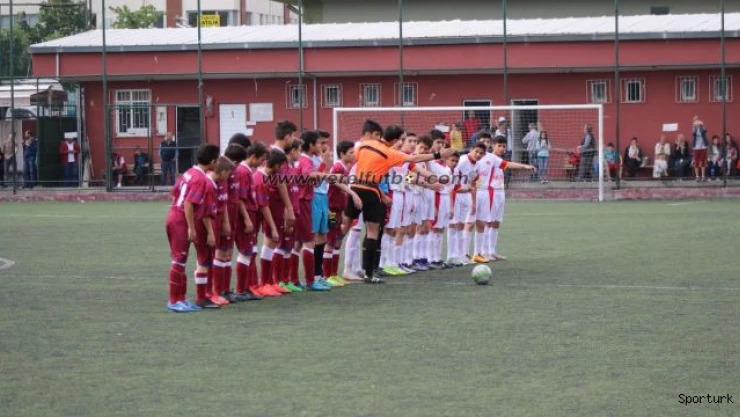 Güngören Güneştepe Stadı da yıkılıyor