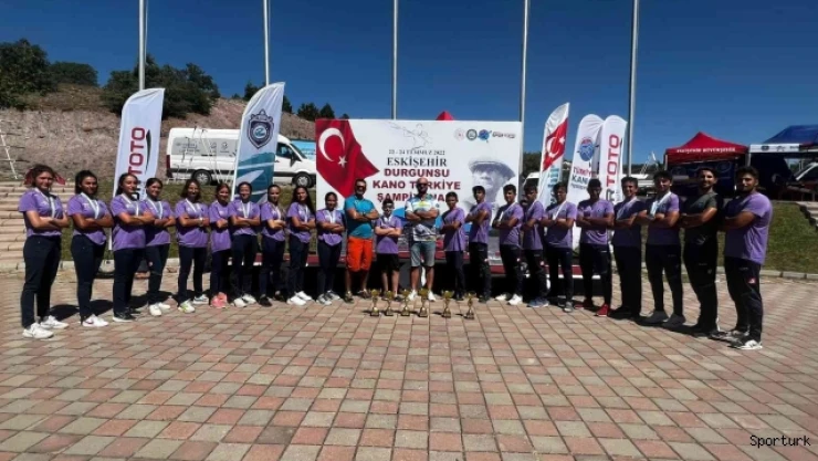 Bursa Büyükşehir'den kanoda büyük başarı
