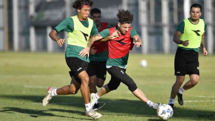 Bursaspor'da maç antrenmanı devam ediyor
