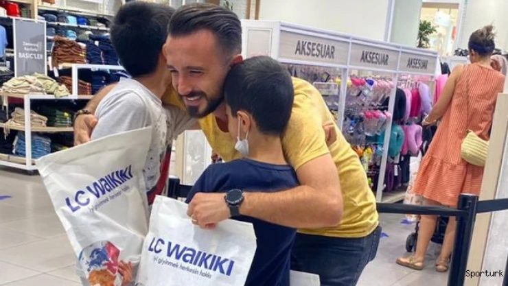 Kaptandan yetim çocuklara bayram hediyesi