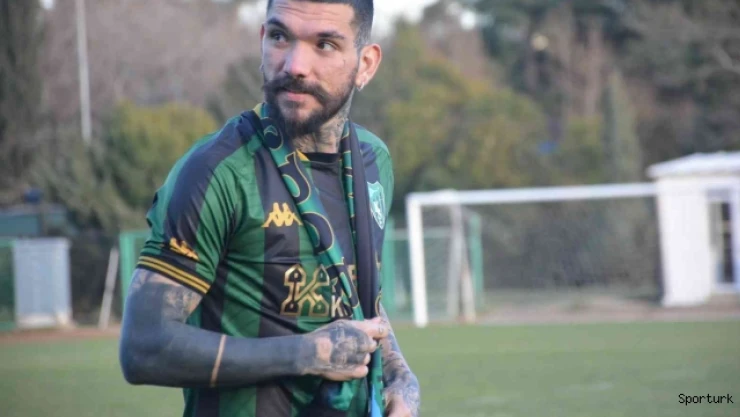 Kocaelispor'da Kolovos'un da sözleşmesi feshedildi