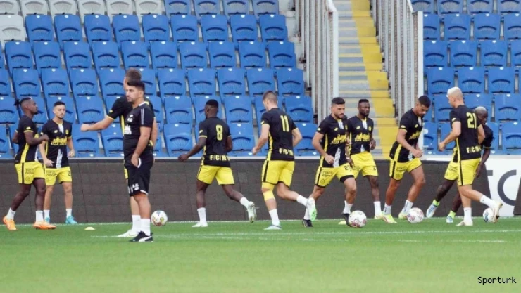 Maccabi Netanya, Başakşehir maçının son antrenmanını yaptı