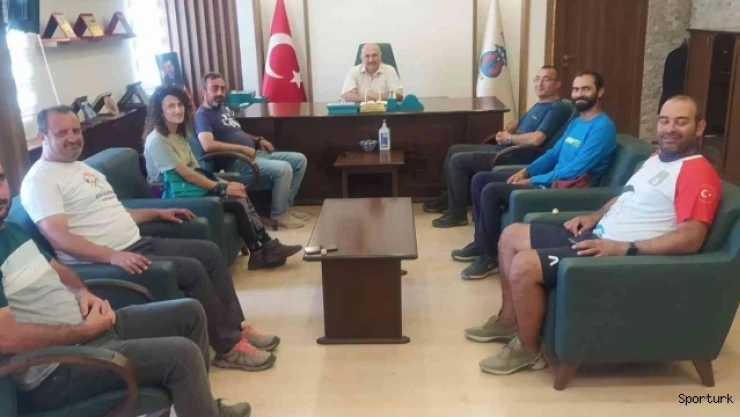 Başkan Ünlü: &quotYamaç paraşütünün gelişmesi için her türlü katkıya hazırız"