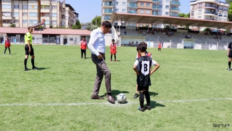Başlama vuruşunu Başkan Özcan yaptı