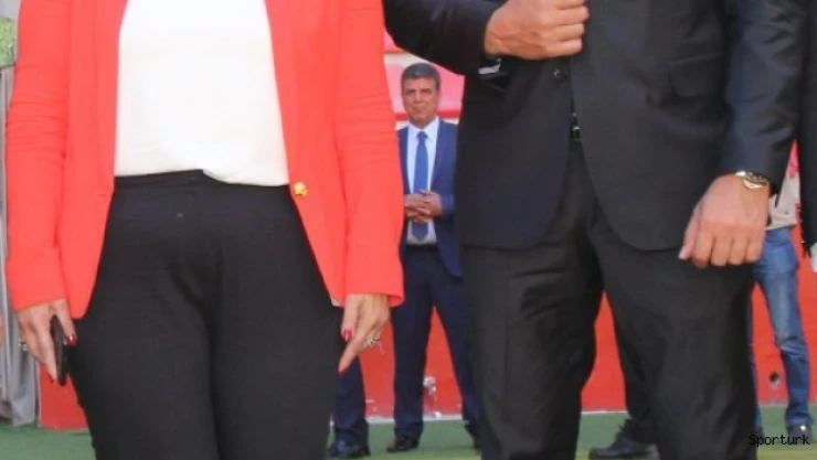 Çağdaş Atan: &quotKayseri'nin Berna başkana destek vermesi gerekiyor"