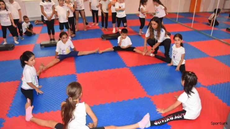 Geleceğin jimnastikçileri Şahinbey'de yetişiyor