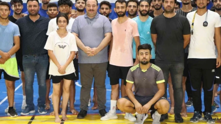 Kurslarda başarılı olan gençler sınavlara gidiyor