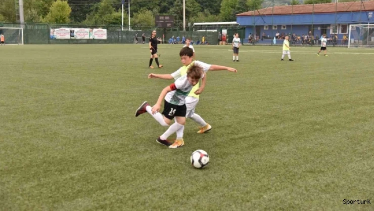 Minikler Futbol Turnuvası başladı