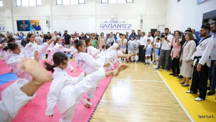 Şahin: &quotSpora ulaşabilirlikte gazi şehirde altın çağ yaşanıyor"