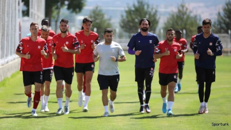 Sivasspor'da Fatih Karagümrük mesaisi başladı