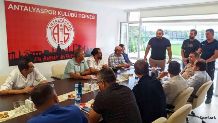 Antalyaspor Başkan Çetin, güreş takımını ağırladı