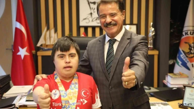 Başkan Deveci'den Milli Sporcu Öztankal'a destek sözü