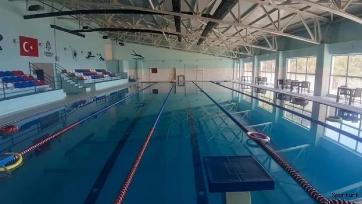 Çukurca'da spor kompleksi hizmete girdi