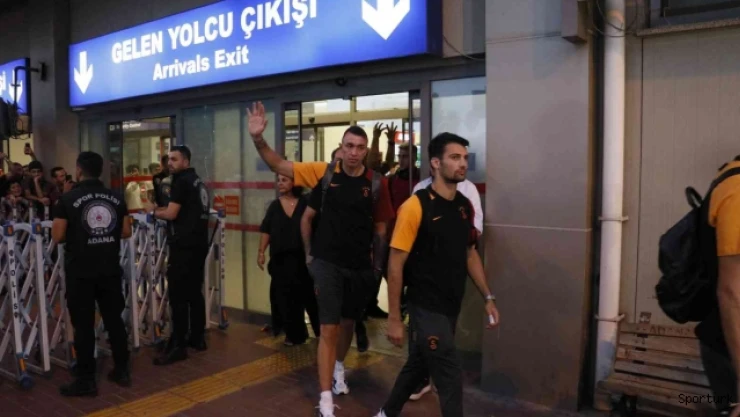 Galatasaray, Adana Demirspor maçı için Adana'ya geldi