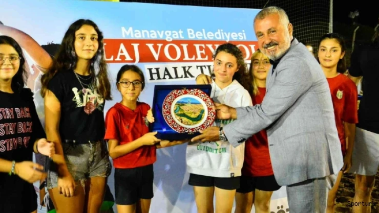 Manavgat'ta plaj voleybolu şöleni sona erdi