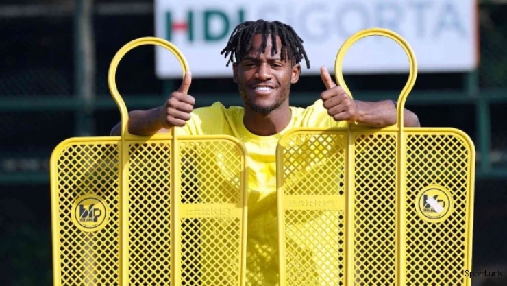 Michy Batshuayi: &quotDerbide gol atarsam kendimi iyi hissedeceğim"