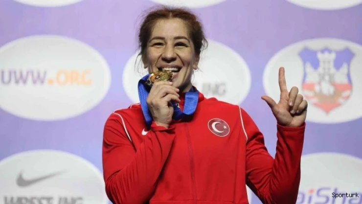 Yasemin Adar Yiğit, dünya şampiyonu oldu