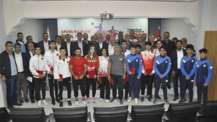 Ağrı'da Amatör Spor Haftası kapanış töreni yapıldı