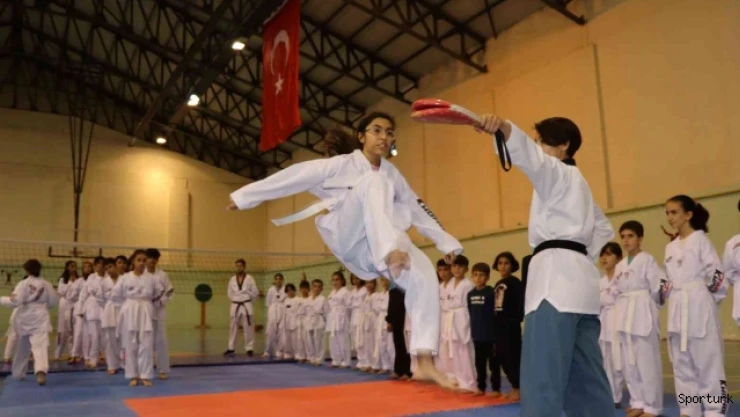 Amatör Spor Haftası Oltu'da çeşitli etkinliklerle kutlandı