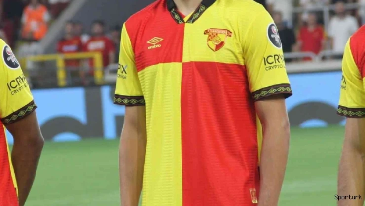Göztepeli Emir'e milli davet