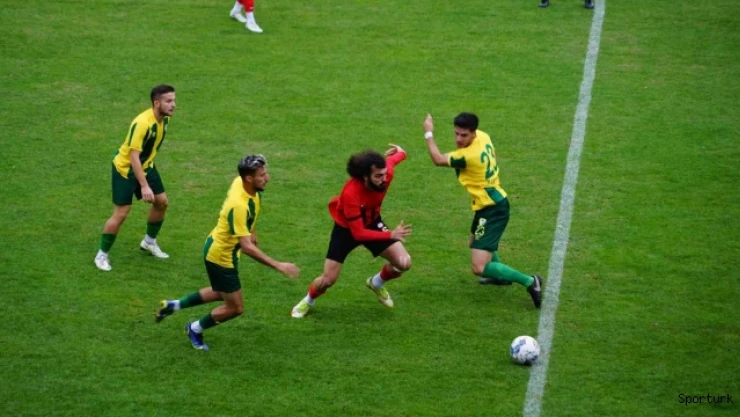 TFF 2. Lig: GMG Kastamonuspor: 2 - Adıyaman FK: 2