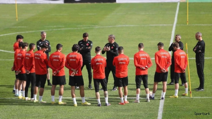 A Milli Futbol Takımı, Çekya maçının hazırlıklarına başladı