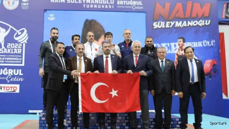Pursaklar 2. Uluslararası Naim Süleymanoğlu Halter Turnuvası'nda Türkiye rüzgarı