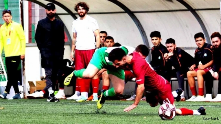 Üsküdar Anadolu'ya yan bakılmıyor: 4-0
