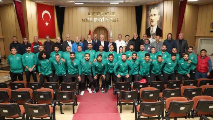 Başkan Gültak: &quotAkdeniz'deki spor yatırımları devam edecek"