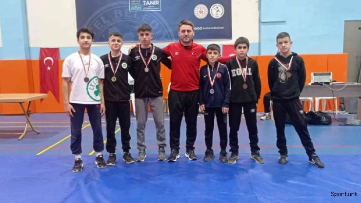 Düzceli 6 sporcu kürsüye çıktı
