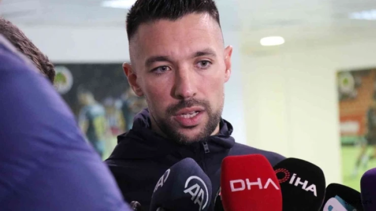 Farioli: &quotDaha fazla puan toplayacağız, takımıma güveniyorum"