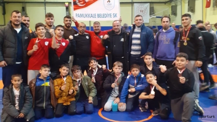 Pamukkaleli sporcular güreşte 11 madalya kazandı